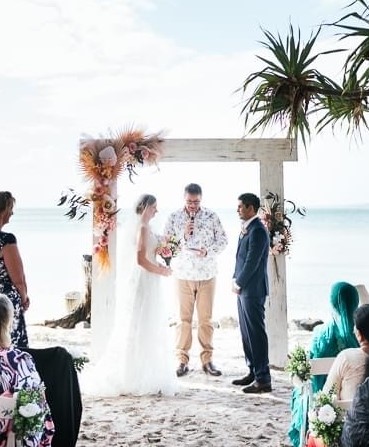 Sunset-Beach-Wedding-K'gari